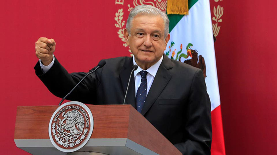  ليبراسيون :  الرئيس المكسيكي اعترف بضعفه والحق العار ببلاده بزيارته إلى أمريكا 