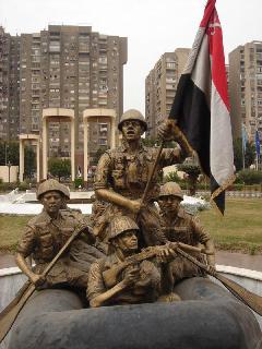 مدّون مصري يطالب بتحويل تجنيده إلى خدمة مدنية