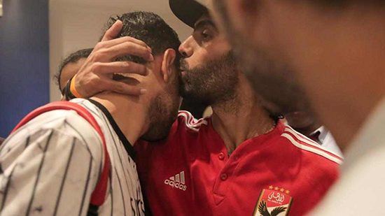 اعتذار حسين الشحات للاعب بيراميدز محمد الشيبي