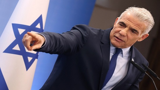  زعيم المعارضة الإسرائيلية : من المستحيل أن تعود الحياة إلى إسرائيل بشكل طبيعي دون عودة المحتجزين في قطاع غزة 