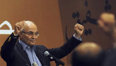 المطرب عصام شعبان: مبروك على مصر أحمد شفيق