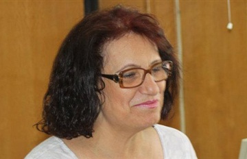 نادية هنري ، عضو مجلس الشوري