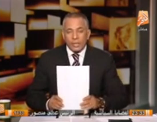 بالفيديو أمير قطر يوقف أحمد منصور عن العمل بالجزيرة ويطالب بتخفيف الفبركة