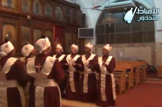 ترانيم بالطبول والزغاريد من الكنيسة الأثيوبية بالكاتدرائية المرقصية المصرية