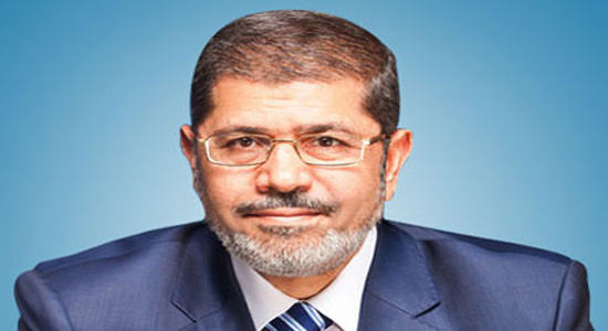 أقباط يعلنون استيائهم من تأجيل محاكمة مرسى للثامن من يناير
