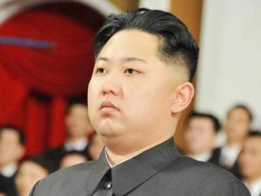 الزعيم الكوري الشمالي كيم جونغ 