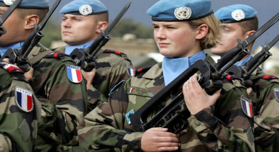 بالصور.. اغتصاب 40 مجندة بالجيش الفرنسي