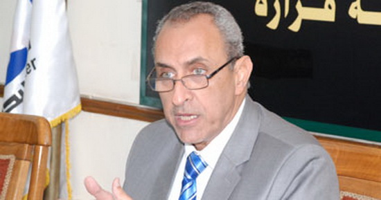 وزير الزراعة الدكتور أيمن فريد أبو حديد