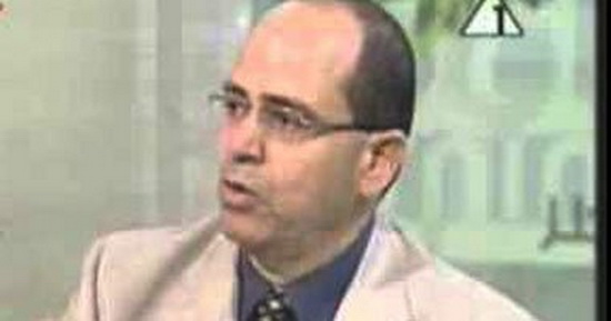 الدكتور أحمد فرحات