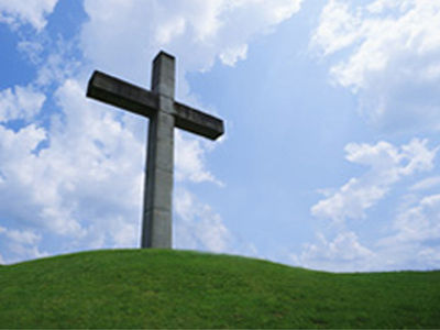 الصليب علامة المسيحية وشعارها