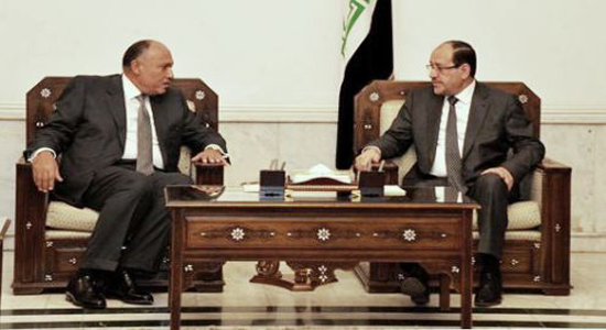 وزير الخارجية سامح شكري مع رئيس الوزارء العراقي