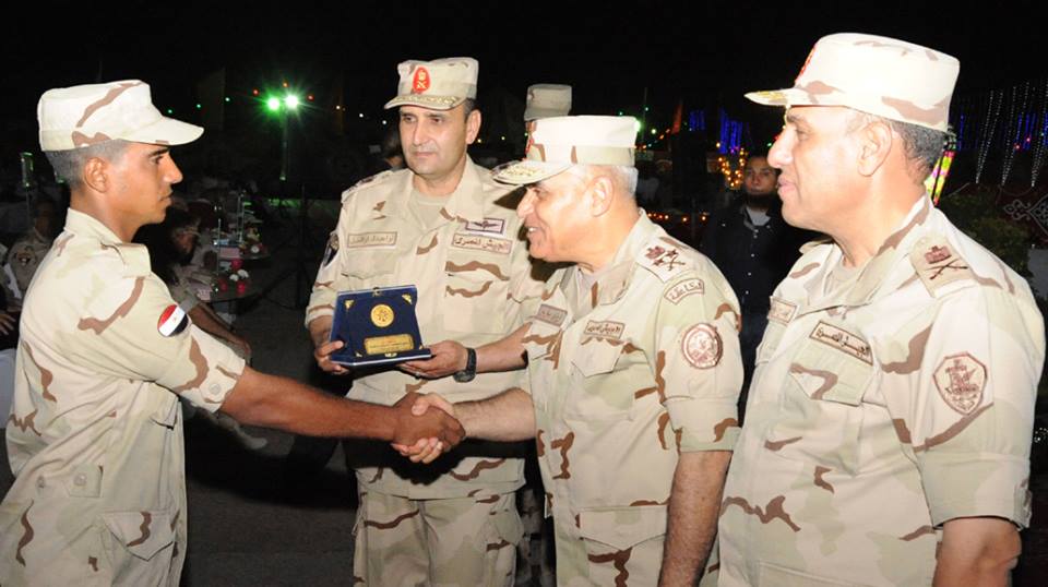 وزير الدفاع: الجيش المصري هو العمود الفقري الذي تستند عليه الدولة