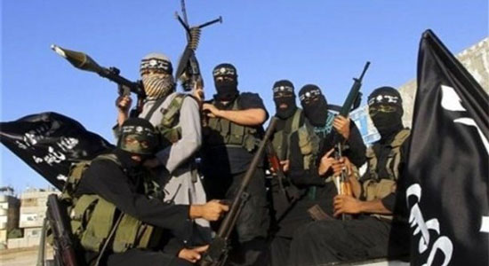 داعش تنشر صور لذبح مسيحيين: نسأل الله أن يجعله سبب في عتقنا من النار +18