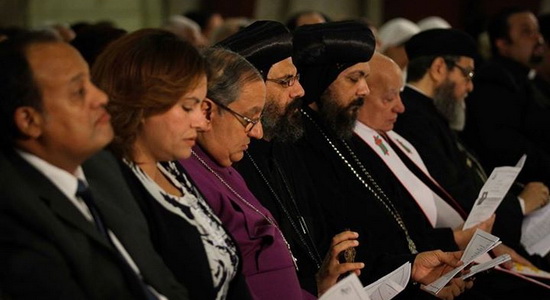 كنائس مصر تصلي من أجل السلام في مصر وفلسطين والعراق