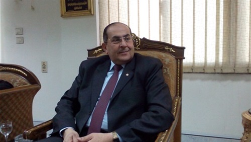 الدكتور أيمن عبدالمنعم، محافظ سوهاج،