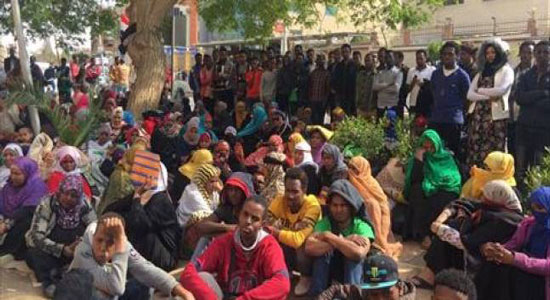الإثيوبيون بالقاهرة يرفضون تجاهل الأمم المتحدة ويواصلون الاعتصام 