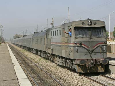 قطارات إضافية لمترو الانفاق لمواجهة زحام العيد