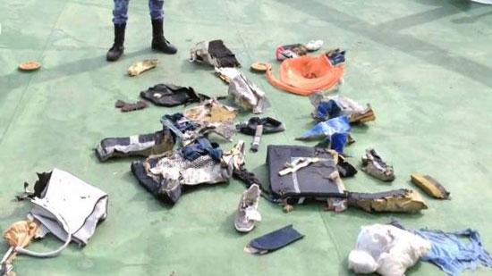 عاجل| لجنة التحقيق في حادث الطائرة المنكوبة تبدأ فحص الصندوقين الأسودين