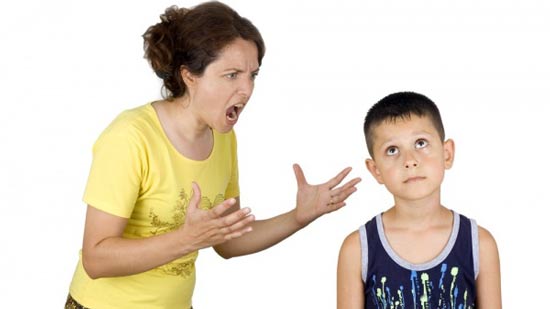 5 خطوات للتعامل مع طفلك العنيد وسيئ السلوك 
