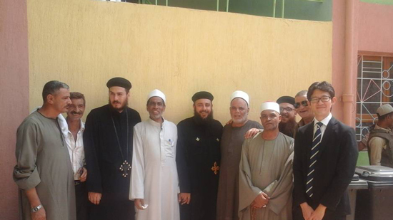  بالصور.. رجال دين إسلامي ومسيحي في افتتاح مدرسة افوه 