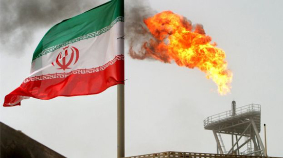 الفايننشال تايمز :الشركات النفطية الأوروبية تبدو الأقرب للاستثمار في إيران