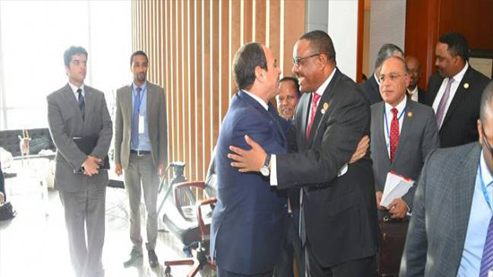  السيسي يعقد جلسة مباحثات مع رئيس وزراء أثيوبيا بشأن سد النهضة