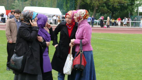 قلق في الأوساط العربية بعد تجدد مشكلة حظر الحجاب في النمسا 