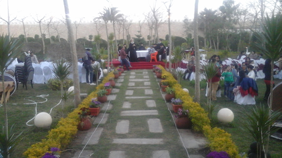 حديقة دير بياض تستقبل اللقاء الرسمي للبابا