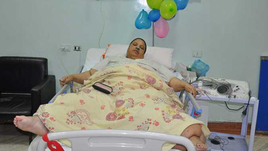 وزير الصحة يأمر بعلاج الممرضة «أمونة»: وزنها 400 كيلو وتعاني من جلطة بالرئة