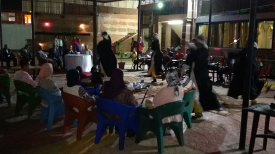  محافظ بني سويف يشارك المواطنين فرحتهم بالعيد