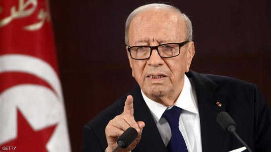 بلاغ للنائب العام يتهم رئيس تونس ومفتيها بإزدراء الإسلام وتجاهل الأزهر!