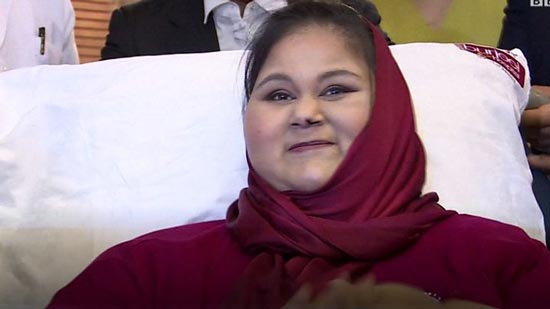 شاهد جنازة إيمان عبد العاطي: وأول رد فعل لشقيقتها بعد وفاتها المفاجئة

