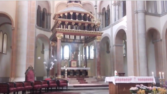 الكنيسة في النمسا  تعيد تأهيل رجال الدين للتعامل مع الإعلام والصحافة 