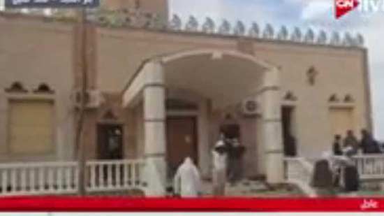 لقطات من داخل وخارج مسجد الروضة.. وحديث شاهد عيان (فيديو)