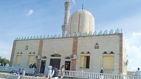 وفد من الكنيسة الإنجيلية يزور مصابي مسجد العريش