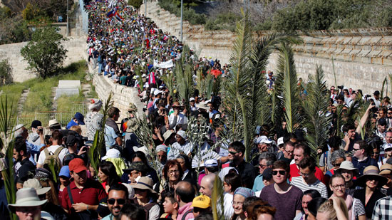 إسرائيل تعتقل العشرات من المشاركين في احتفالات أحد الشعانين