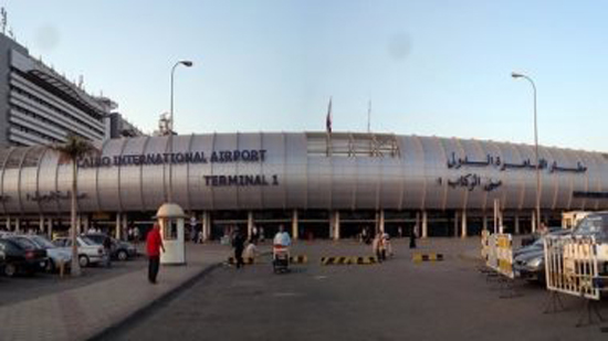 انتظام حركة الطيران بمطار القاهرة الدولى رغم سوء الأحوال الجوية