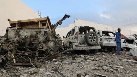  تفجير انتحاري في الصومال يقتل 10 ويصيب 15