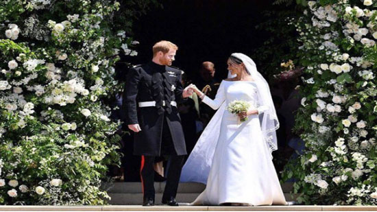 حبيبتا الأمير هاري السابقتين يحضران حفل زفافه