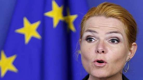 وزيرة الهجرة الدنماركية تطالب بشهر أجازة للمسلمين