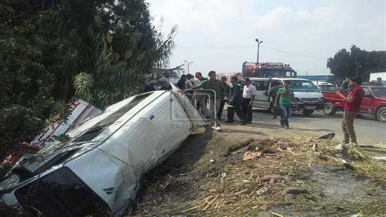 مصرع طالبة انقلاب سيارة الفيوم




















مصرع طالبة وإصابة سائق في انقلاب سيارة بالفيوم