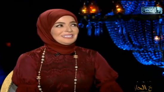 منى عبدالغني: نسيت الأغنية عندما كنت أغني أمام مبارك