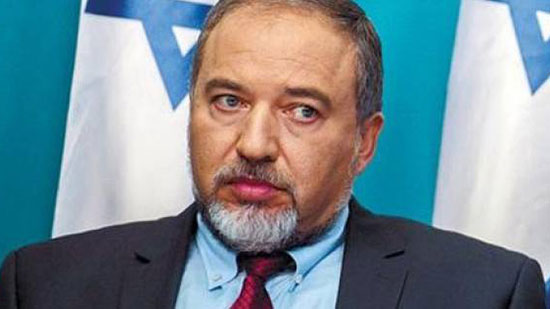 وزير الدفاع الإسرائيلي يتوعد حماس برد عسكري قاسي