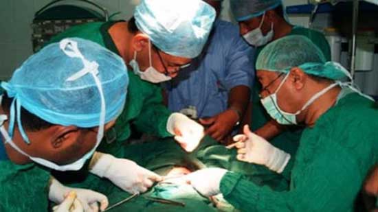  خبير إنجليزي في جراحة المسالك البولية بمستشفى مصر الجديدة العسكري