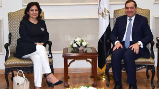 مصر والأردن يوقعان اتفاقيات تنظم بيع وشراء الغاز الطبيعى بين البلدين