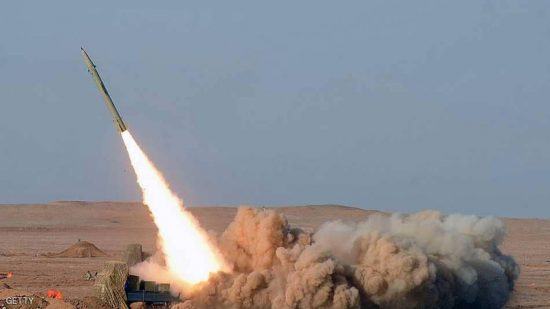 سقوط صاروخ باليستي أطلقه الحوثيون على السعودية