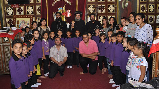 الأنبا يواقيم يفتتح مدرسة البابا شنودة لإعداد خدام الشباب بأرمنت
