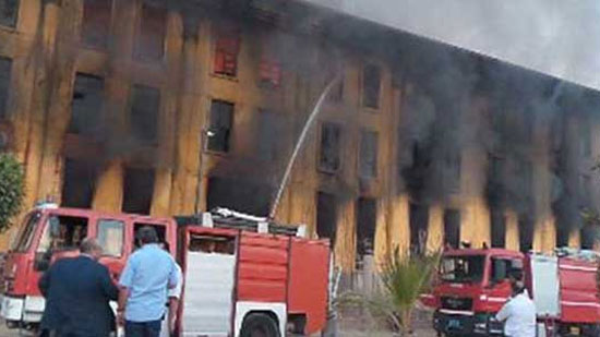 وزارة الصحة: إصابة مواطن في حريق داخل مصنع أدوات تجميل بـ6 أكتوبر
