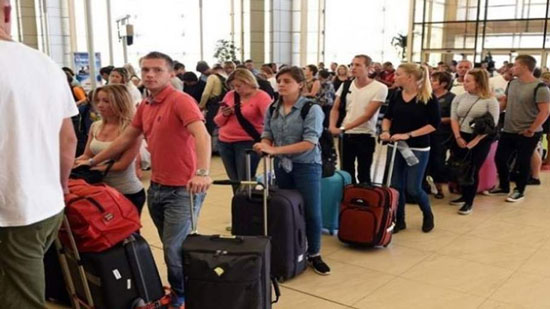 وصول 4000 سائح لمطار القاهرة  
