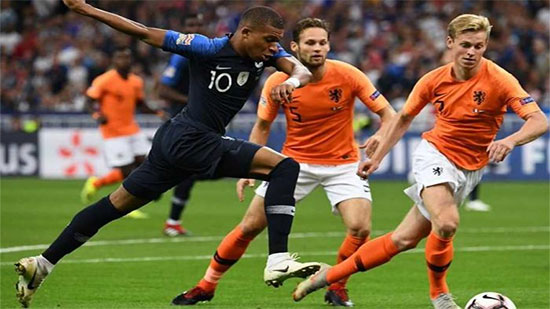 فرنسا  تفوز علي هولندا بهدفين مقابل هدف  